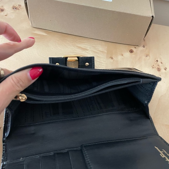 Salvatore Ferragamo Wallet Long - Picture 10 of 10